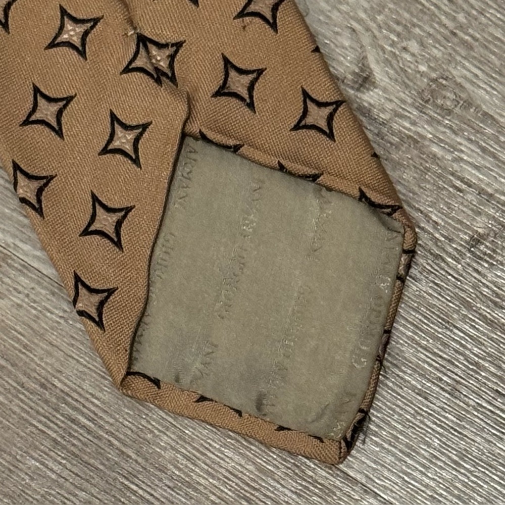 Giorgio Armani Vintage Men's Silk Tie Light Brown Camel Luxury Geometric Print - Picture 3 of 6
